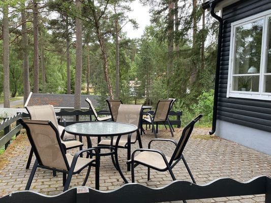 Bild 4 på Rymlig stuga nära hav och sandstrand.