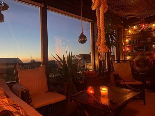 Hyr denna stuga i Laholm på 170 m². 11-13 sängplatser. Från 28 000 kr per vecka. Se bilder och tillgänglighet här.