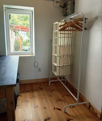 Österlen, liten stuga med trädgård - Bild 21