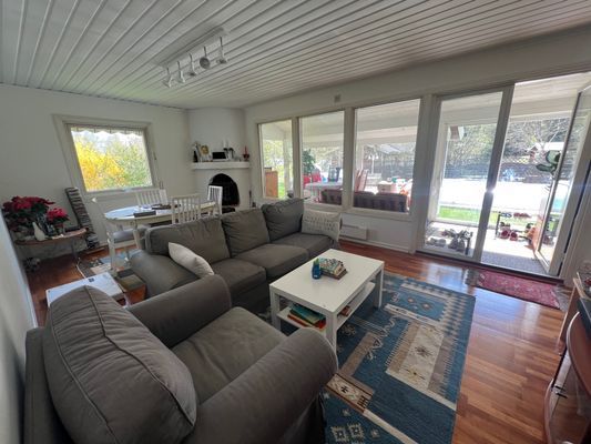 Sommarhus med pool & sjönära läge Upplands Bro - Bild 18