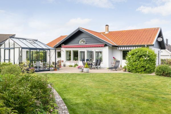 Underbar plats nära till havet och golfbanor