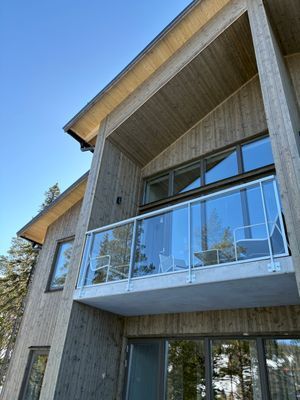 Ski in/ Ski out med 9 bäddar i Klockarfjäll