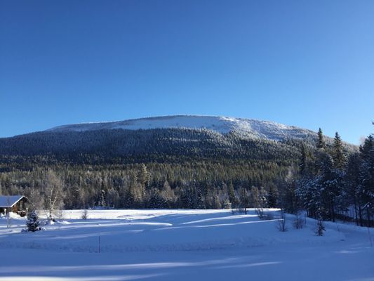 Hyr denna stuga i Stöten på 60 m². 4-5 sängplatser. Från 3 000 kr per vecka. Se bilder och tillgänglighet här.