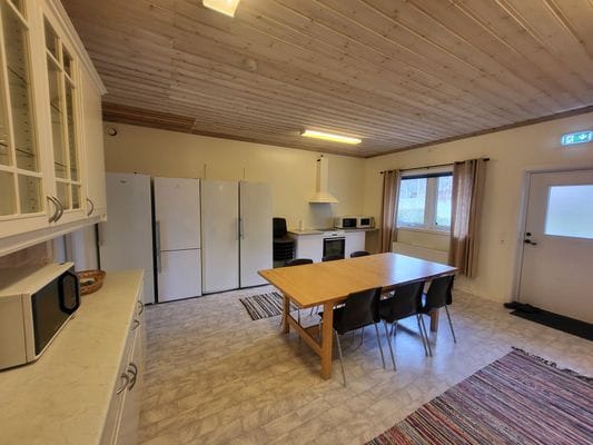 Stort boende för 24 pers i Bokenäs på västkusten