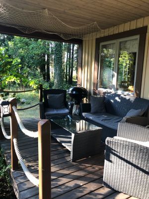Hyr denna stuga i Tofta på 36 m². 6 sängplatser. 3 800 - 8 600 kr per vecka. Se bilder och tillgänglighet här.