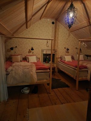 Modernt boende i 1700-talsmiljö lakan o städ ingår - Bild 29