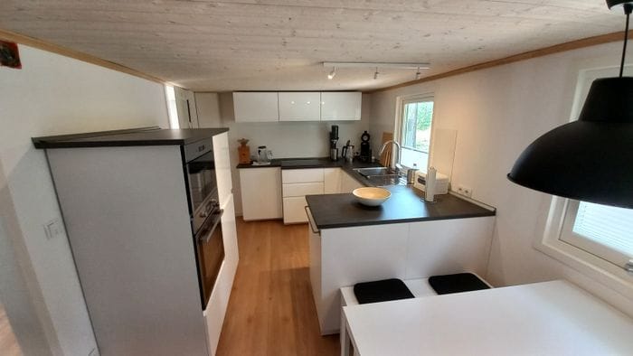 Röd trästuga Fria tider i augusti - Bild 20