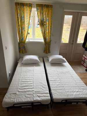 Timrad stuga nära sjö och bad - Bild 14
