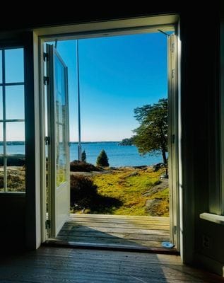 Egen udde med bastu, bryggor och magisk solnedgång - Bild 4