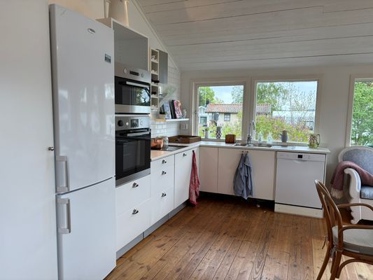 Sjötomt med egen sandstrand o brygga på Färingsö - Bild 29