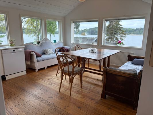 Sjötomt med egen sandstrand o brygga på Färingsö - Bild 30