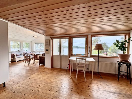 Sjötomt med egen sandstrand o brygga på Färingsö - Bild 22