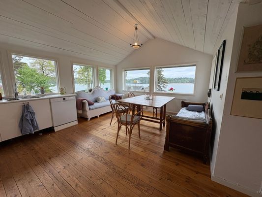 Sjötomt med egen sandstrand o brygga på Färingsö - Bild 24