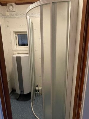 Stuga vid Össby med havsutsikt och enskilt läge - Bild 16
