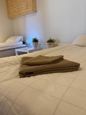 Hos oss ingår alltid sänglinnen & handdukar