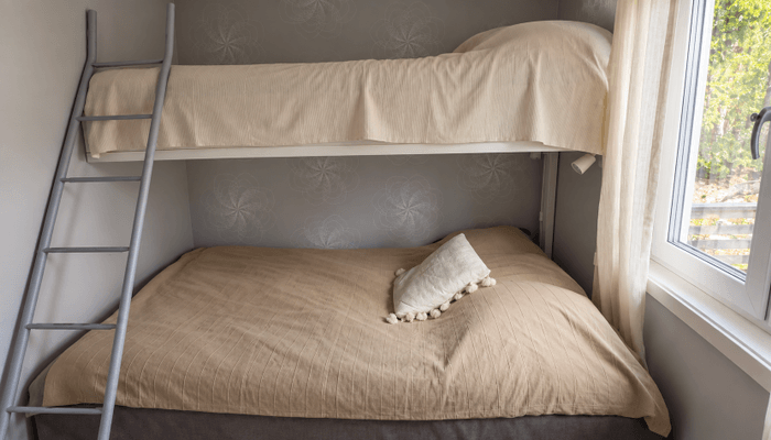 Sommaridyll nära bad och hamn – med privat jacuzzi - Bild 14