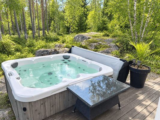 Sommaridyll nära bad och hamn – med privat jacuzzi - Bild 24