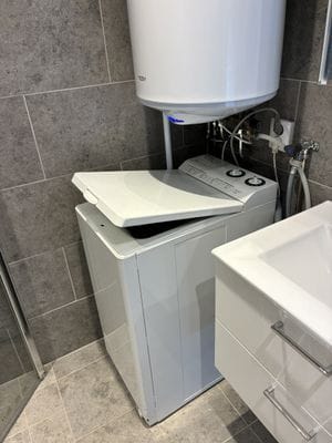 Sjönära stuga i herrgårdsmiljö med egen brygga - Bild 19