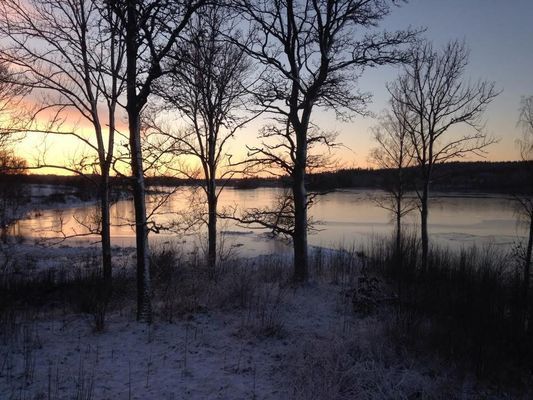 Fantastiskt familjehus med sjötomt och bastu - Bild 46