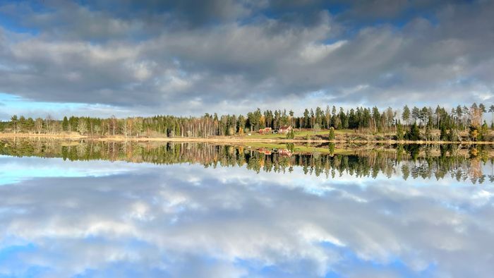 Mysig timmerstuga med kamin i södra Värmland - Bild 26