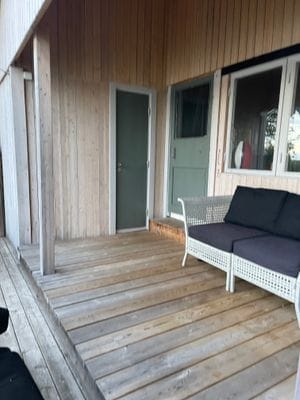 Nyrenoverat hus-sjötomt och egen brygga i Mälaren - Bild 25