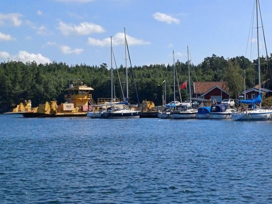 Fridfullt läge med närhet till natur och hav - Bild 3