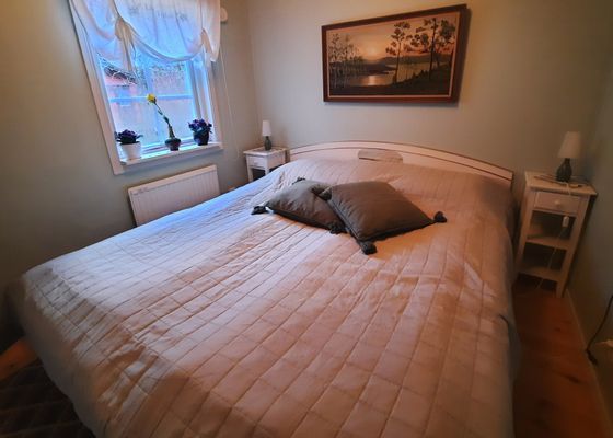 Härliga Lickershamn. Nära badstrand och raukar - Bild 7