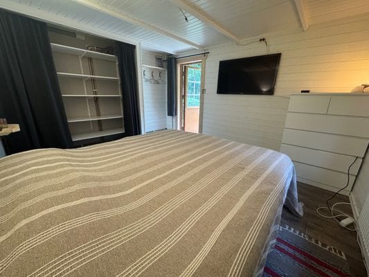 Mysig stuga med nyrenoverat sovrum nära Mälaren - Bild 31