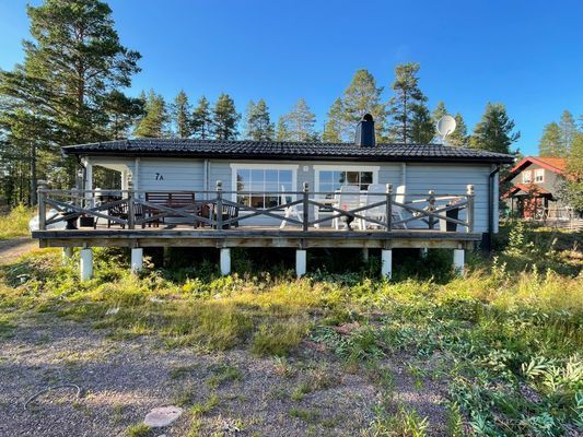 Fjällstuga m öppenspis & vedeldad bastu