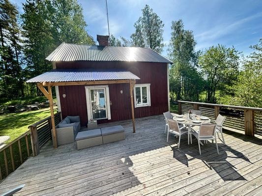 Välkommen till vår mysiga stuga