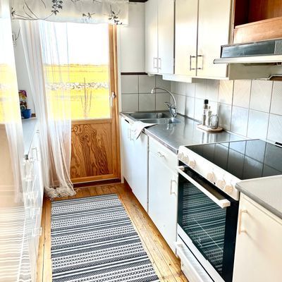 Mysig och havsnära sommarstuga i Kårehamn/Petgärde - Bild 9