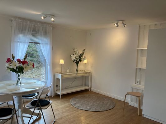 Klassiskt trevligt skärgårdshus nära vattnet. - Bild 6