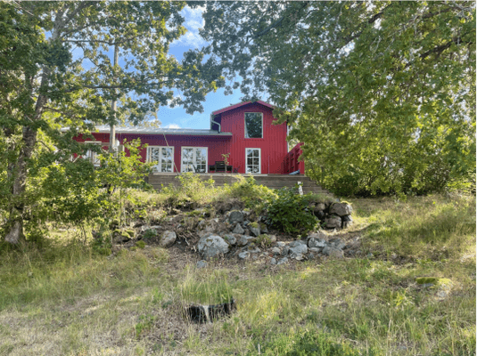 Nyrenoverat torp från 1911 på skärgårdsön Yxlan