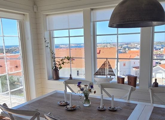 Härligt hus med gäststuga och mysigt uterum - Bild 4