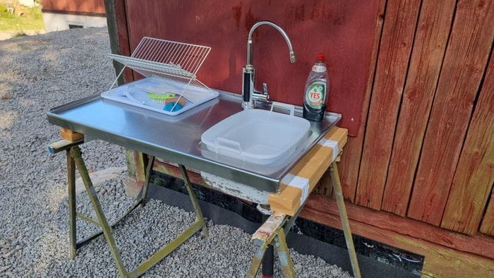 Rum med 2 bäddar mitt i skogen. - Bild 6