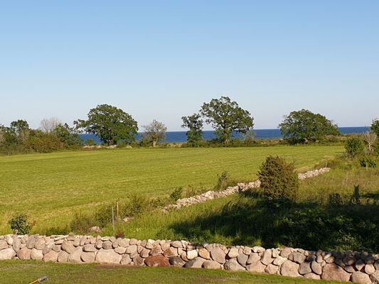 Två moderna stugor med havsutsikt – 18 bäddar - Bild 29