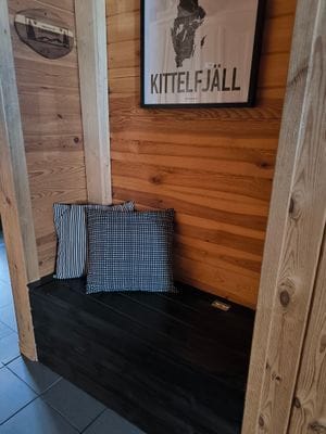Mysig timmerstuga Kitteljäll - Bild 8