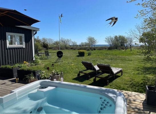 Stuga vid Össby med havsutsikt och enskilt läge - Bild 21