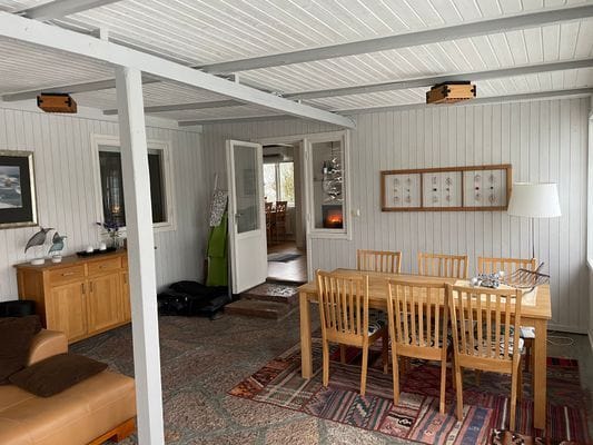 Stuga vid Össby med havsutsikt och enskilt läge - Bild 9