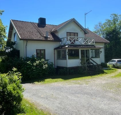 Charmig sekelskiftesvilla i lantlig idyll - Bild 2