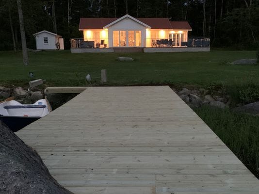 Nybyggd sjöstuga med fantastisk utsikt - Bild 4