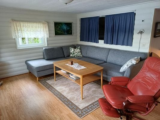 Stuga med sjötomt - Bild 22