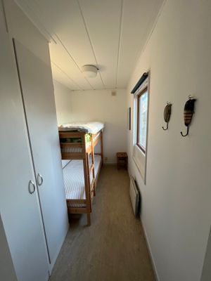 Äspholmen, strandnära skärgårdshus. - Bild 7