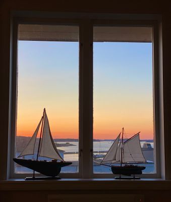 Semesterhus vid havet med bastu och havsutsikt