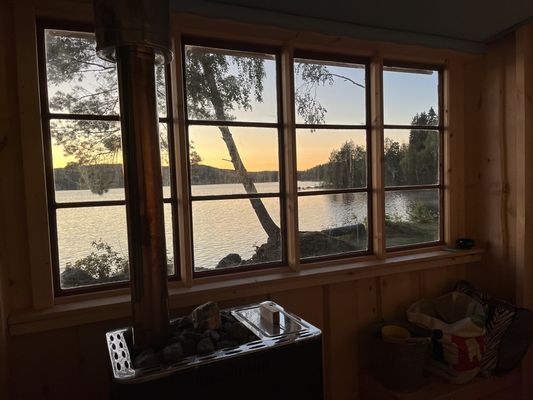 Stuga/gård på landet med egen brygga och roddbåt. - Bild 21