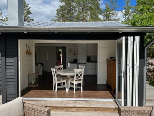 Trivsamt fritidshus i Kaggebo nära hav och bad - Bild 8