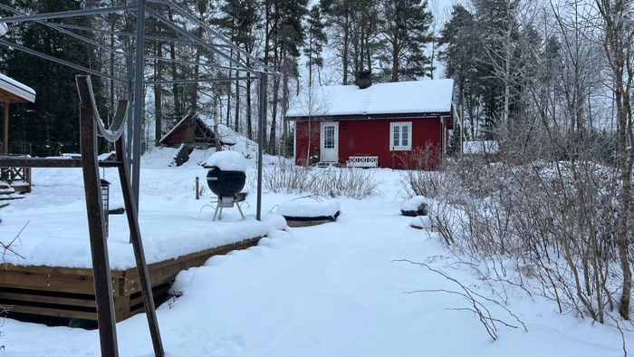 Mysig timmerstuga med kamin i södra Värmland - Bild 27