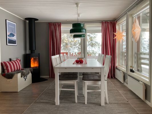 Fin fjällstuga med bastu och kamin - Bild 3