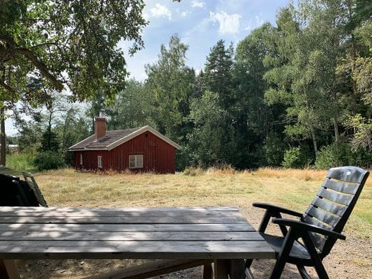 Stuga nära hav och bad. Roddbåt, egen brygga. - Bild 27