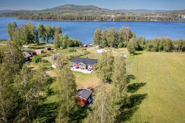 Charmigt hus vid Ljusnan, nära Järvsöbacken & bad - Bild 2